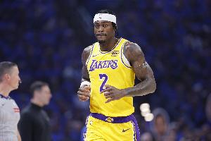 谁是NBA最笨的球员?狄龙:范德彪 他只会抢篮板&完全不会投篮配图