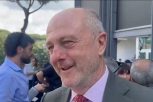 意网协主席:罗马德比因网球赛改期?有白痴排出了烂透的意甲赛程配图